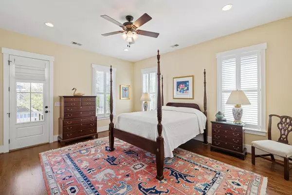 Mount Pleasant, SC 29464,1676 Paradise Lake Dr