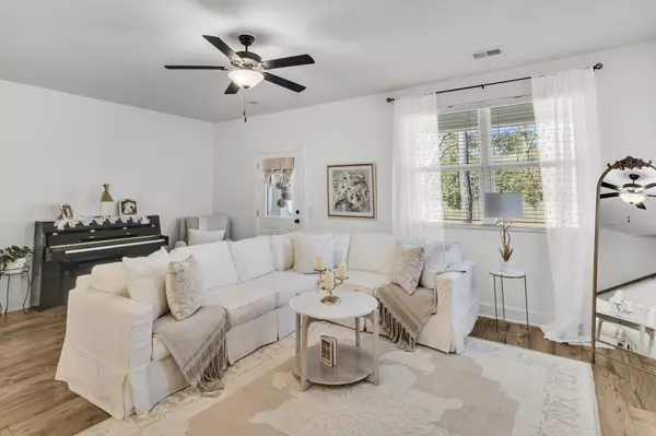 Summerville, SC 29485,541 Gahagan Rd