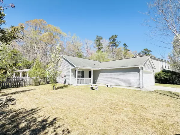 Summerville, SC 29485,344 Eagle Ridge Rd