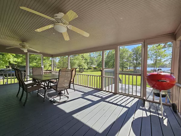 Manning, SC 29102,1313 Litzler Dr
