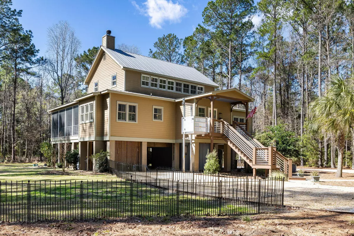 Awendaw, SC 29429,1081 Shipmaster Ct