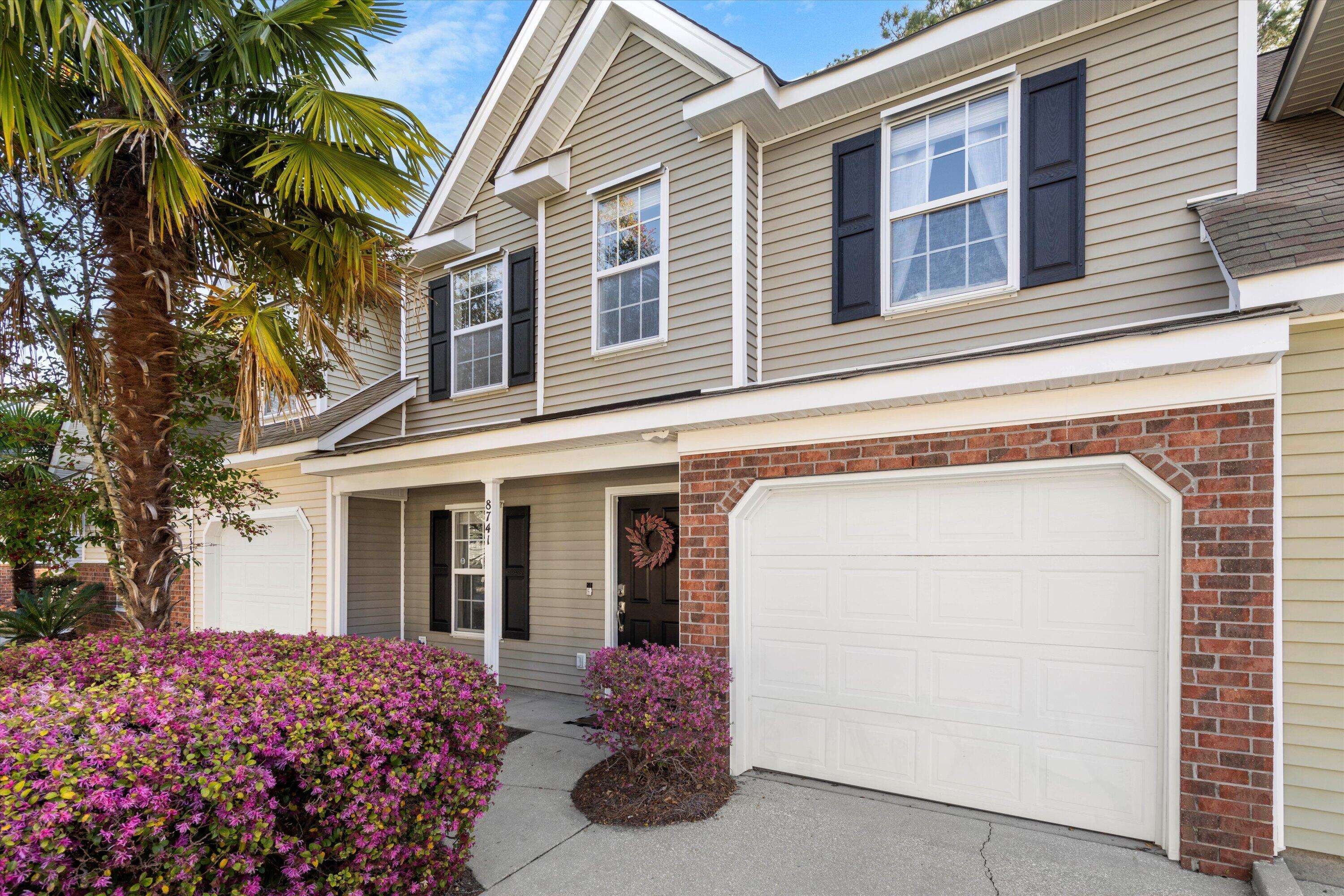 North Charleston, SC 29420,8741 Grassy Oak Trl