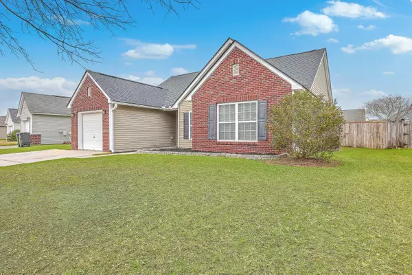 Summerville, SC 29483,99 Dovetail Cir