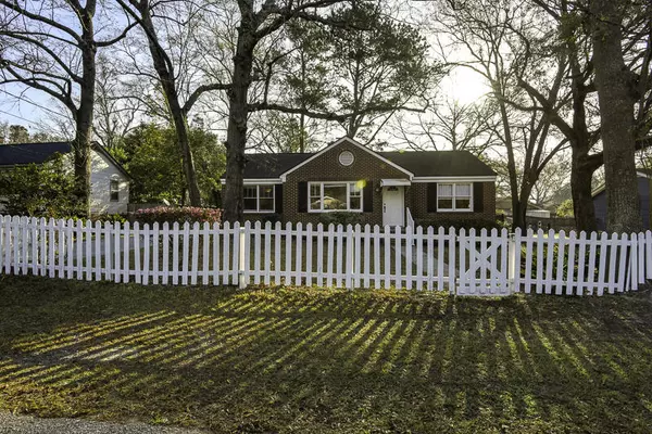 North Charleston, SC 29406,5468 W Lakeland Dr