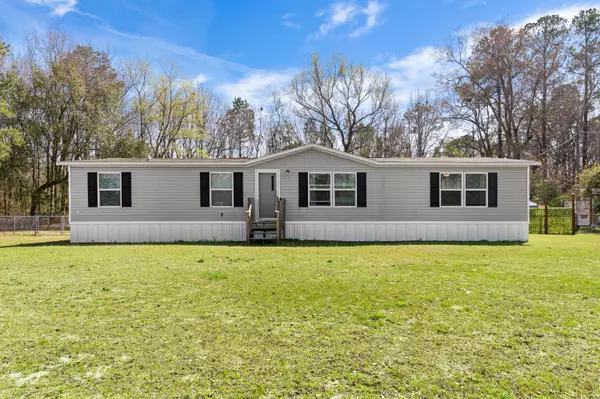 3110 Brittany Dr, Sumter, SC 29154