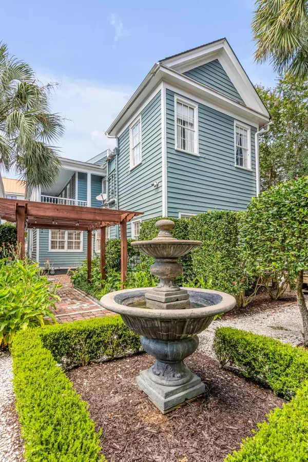 Charleston, SC 29401,157 Tradd St