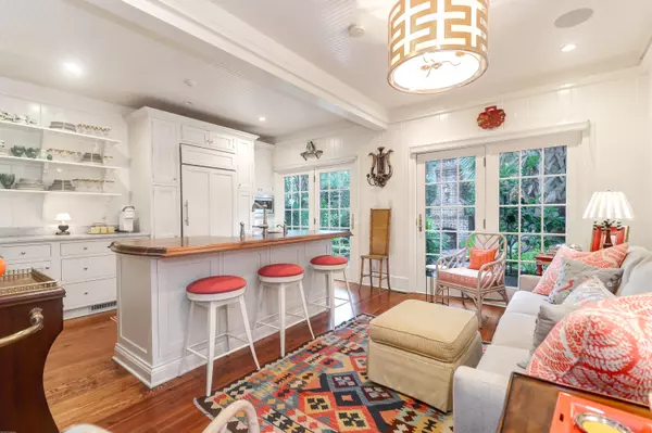 Charleston, SC 29401,25 Anson St