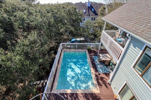 Isle Of Palms, SC 29451,8 Fairway Oaks Ln