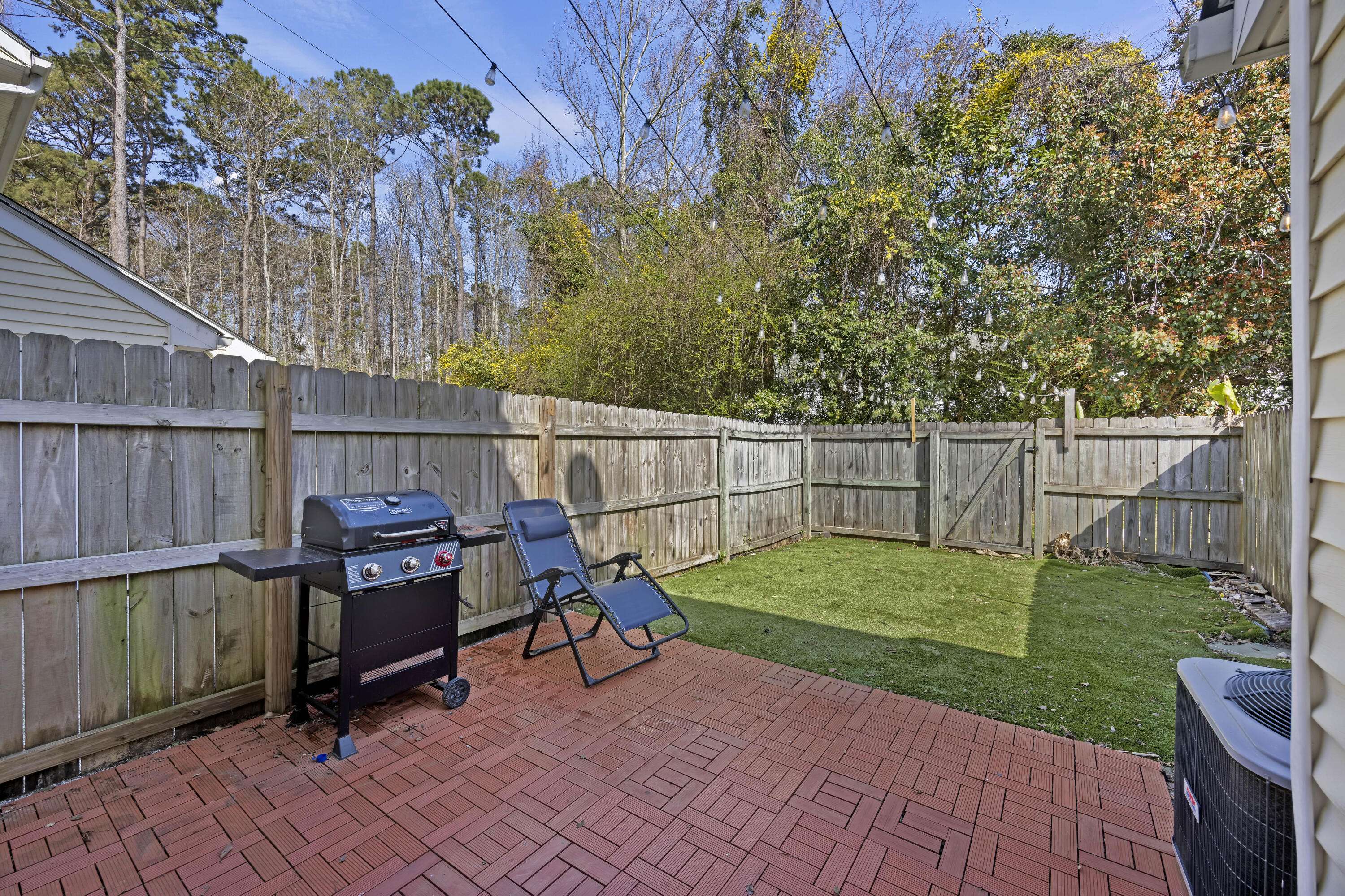 Charleston, SC 29412,270 Stefan Dr #11-D