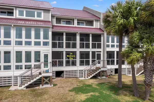 Folly Beach, SC 29439,76 Mariners Cay Dr