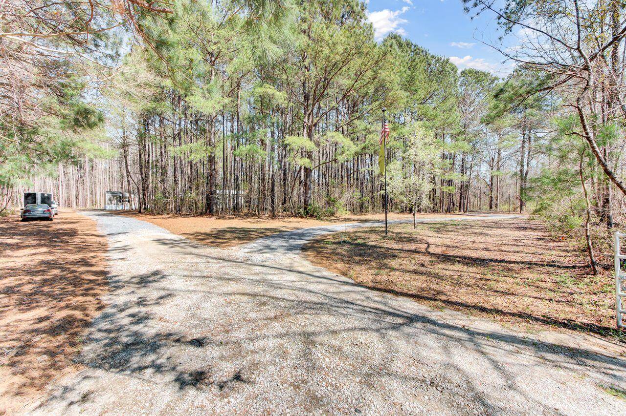 Kingstree, SC 29556,126 Walters Rd