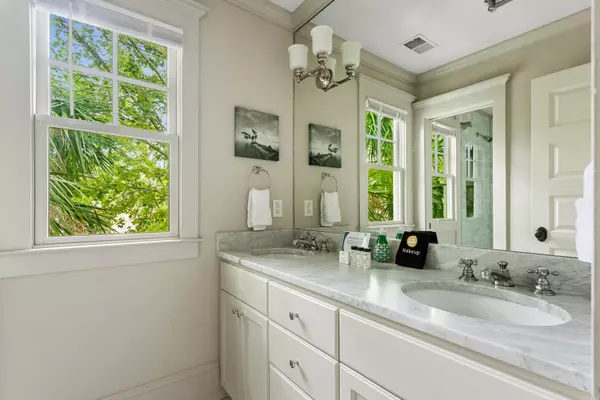 Charleston, SC 29403,194-196 Rutledge Ave