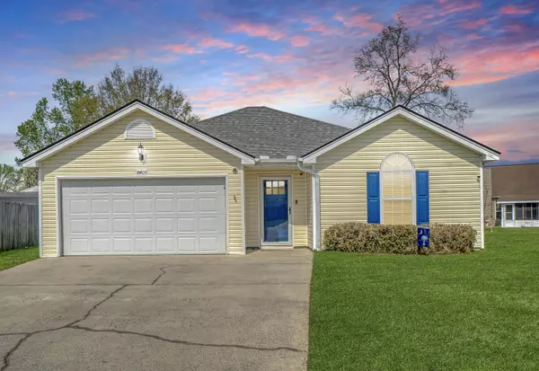 8405 Wylie Dr,  North Charleston,  SC 29406