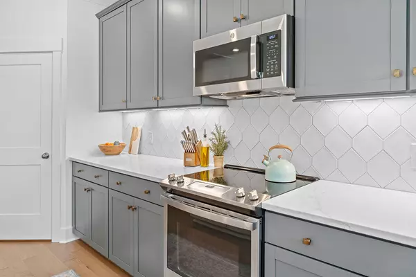 Charleston, SC 29492,308 Laurens View Ln