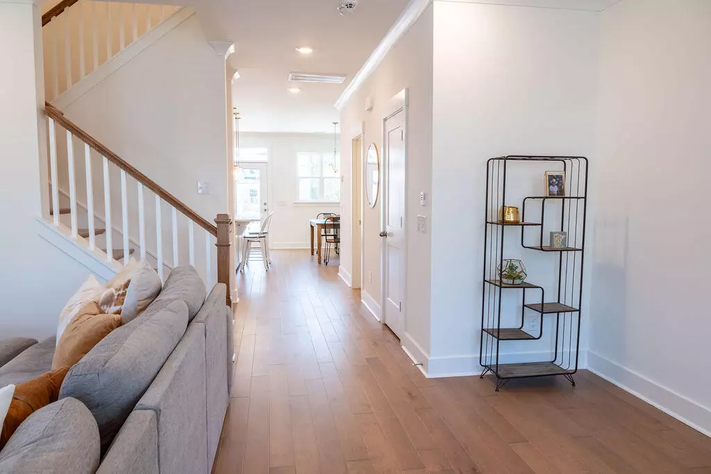 Charleston, SC 29492,308 Laurens View Ln