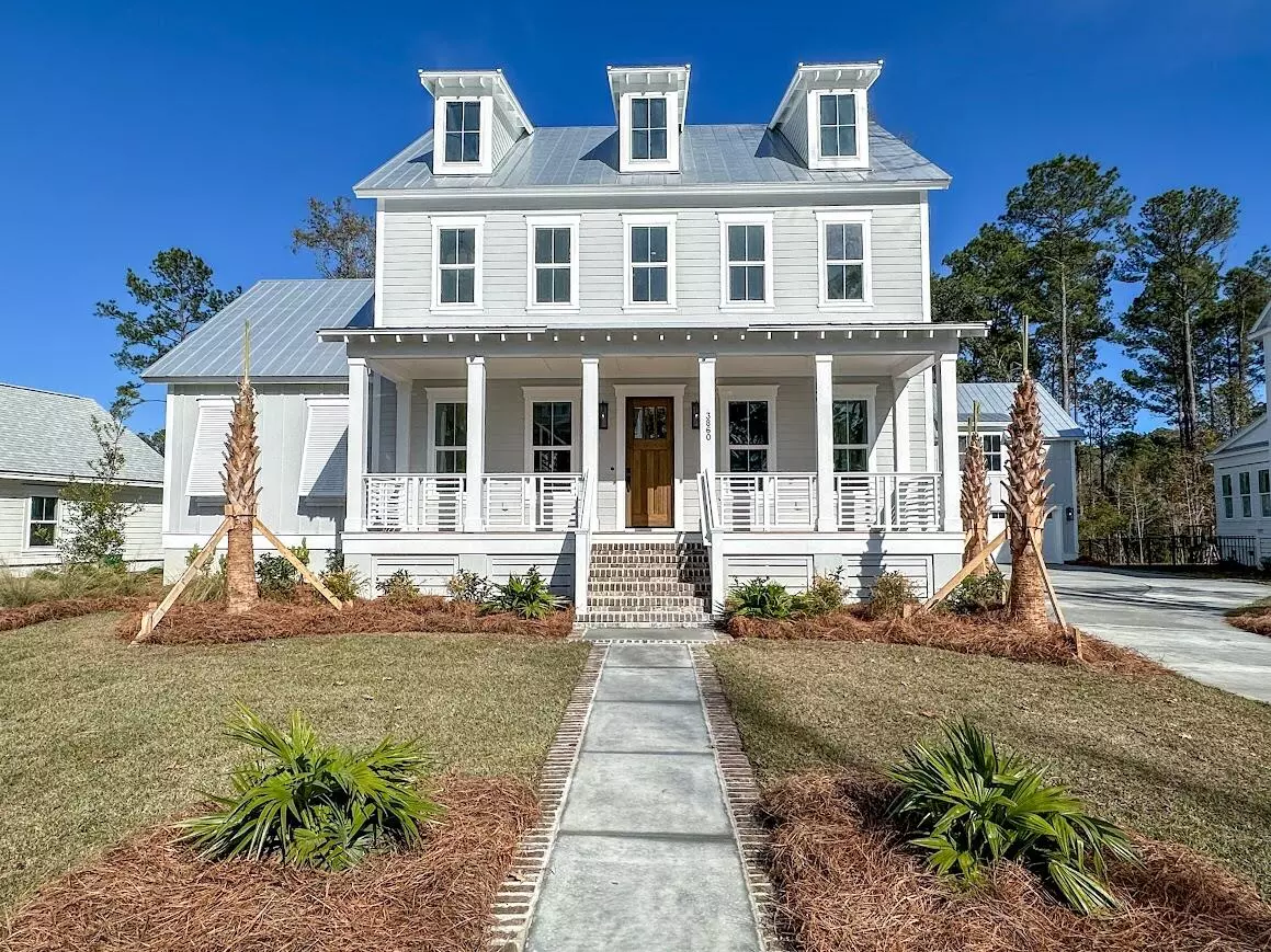 Mount Pleasant, SC 29466,3889 Summerton St