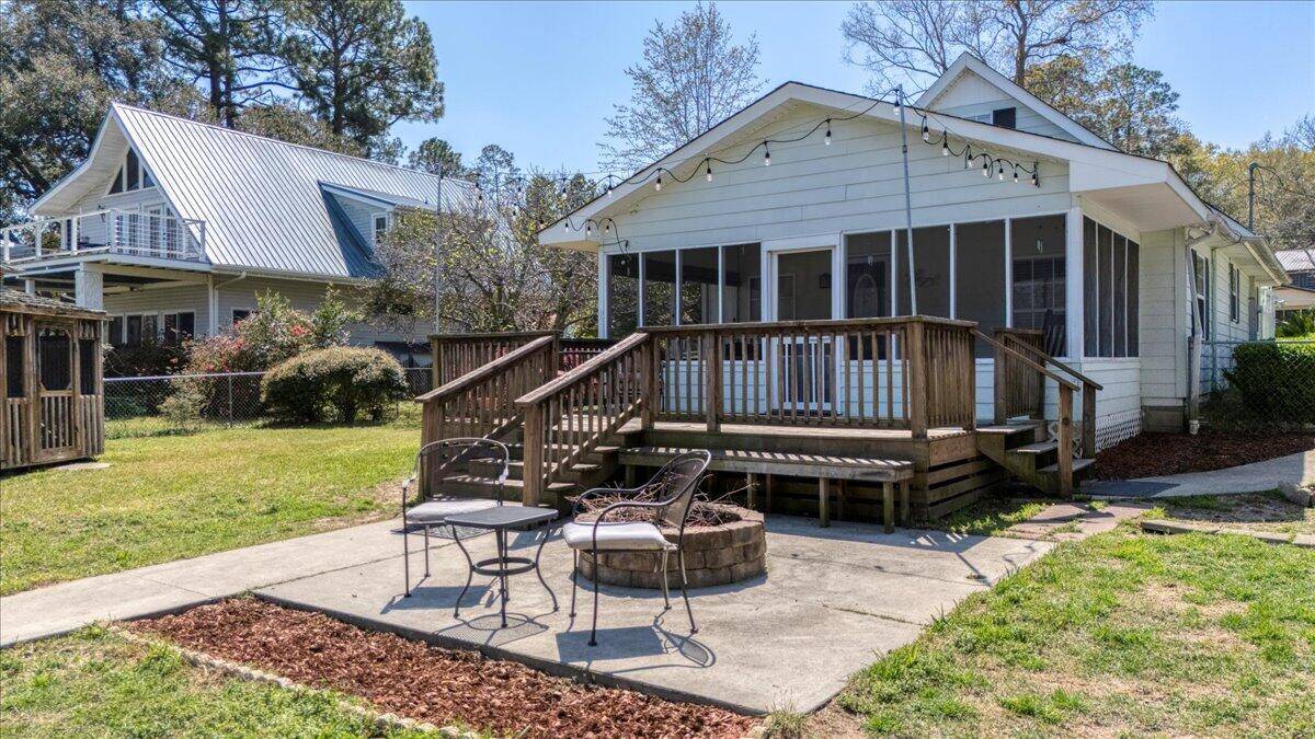 Eutawville, SC 29048,273 Belvedere Dr
