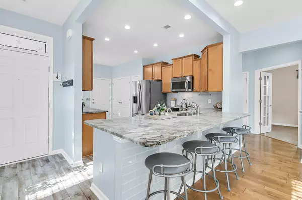 Summerville, SC 29486,102 Harbor Point Ct