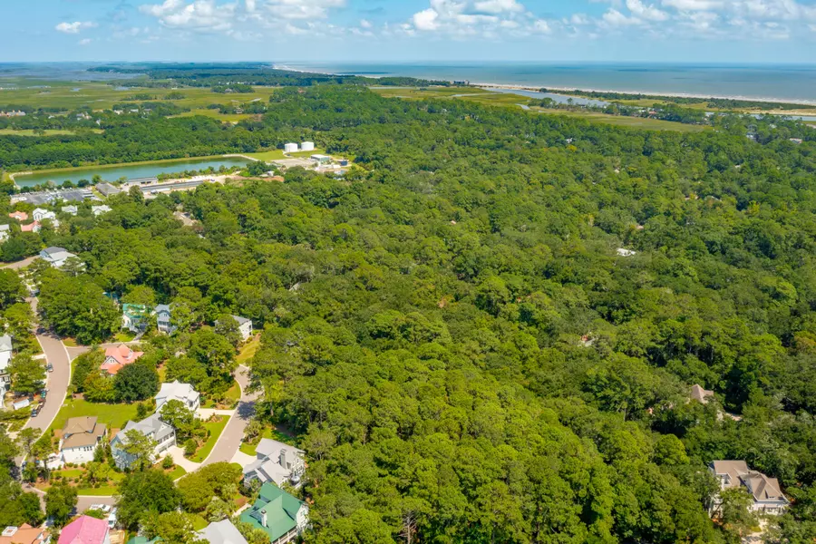2160 Royal Pine Dr, Seabrook Island, SC 29455