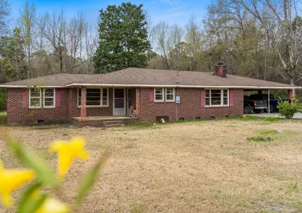 1393 Russellville Rd, Saint Stephen, SC 29479