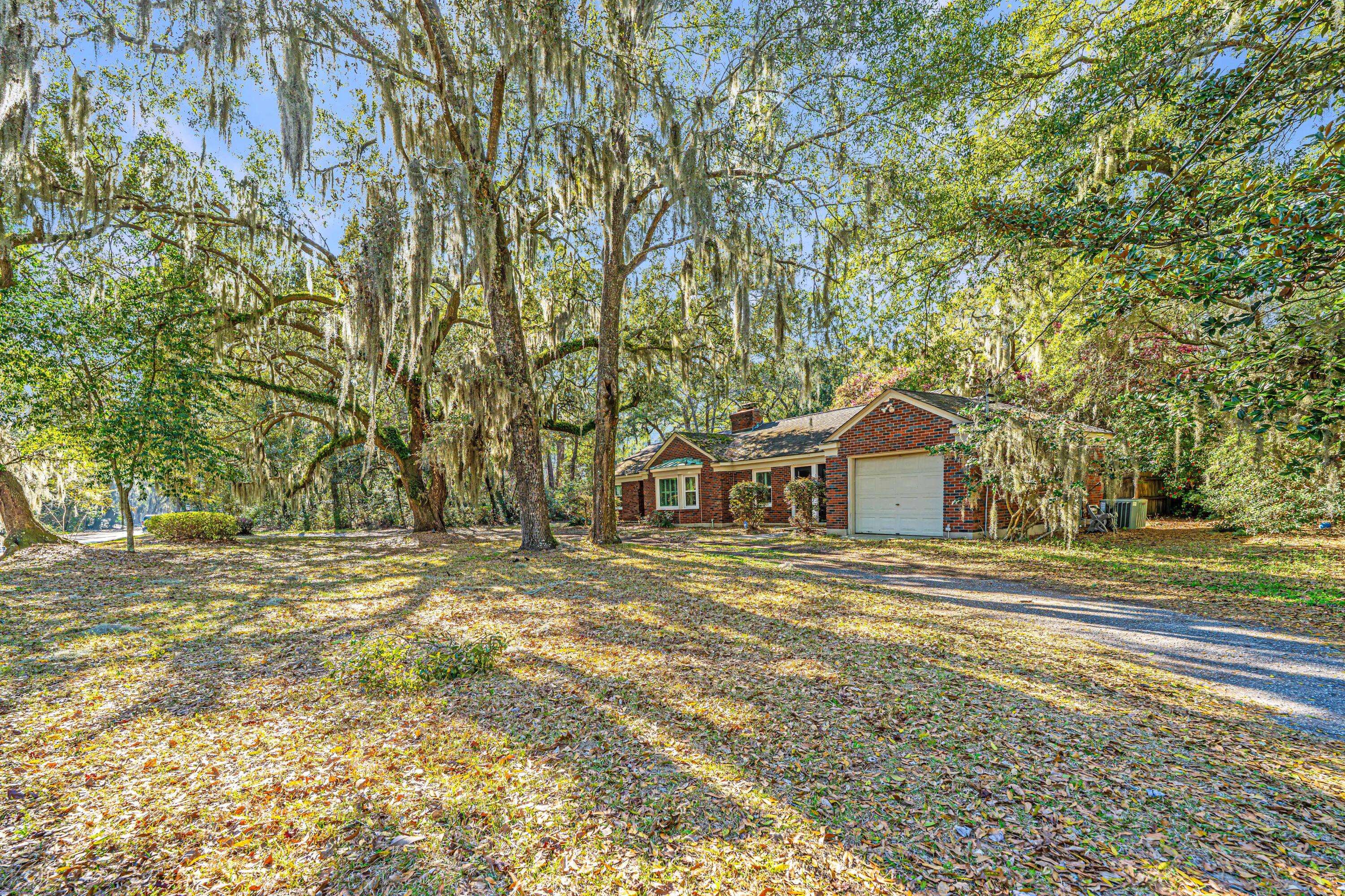 Charleston, SC 29412,562 Fort Johnson Rd