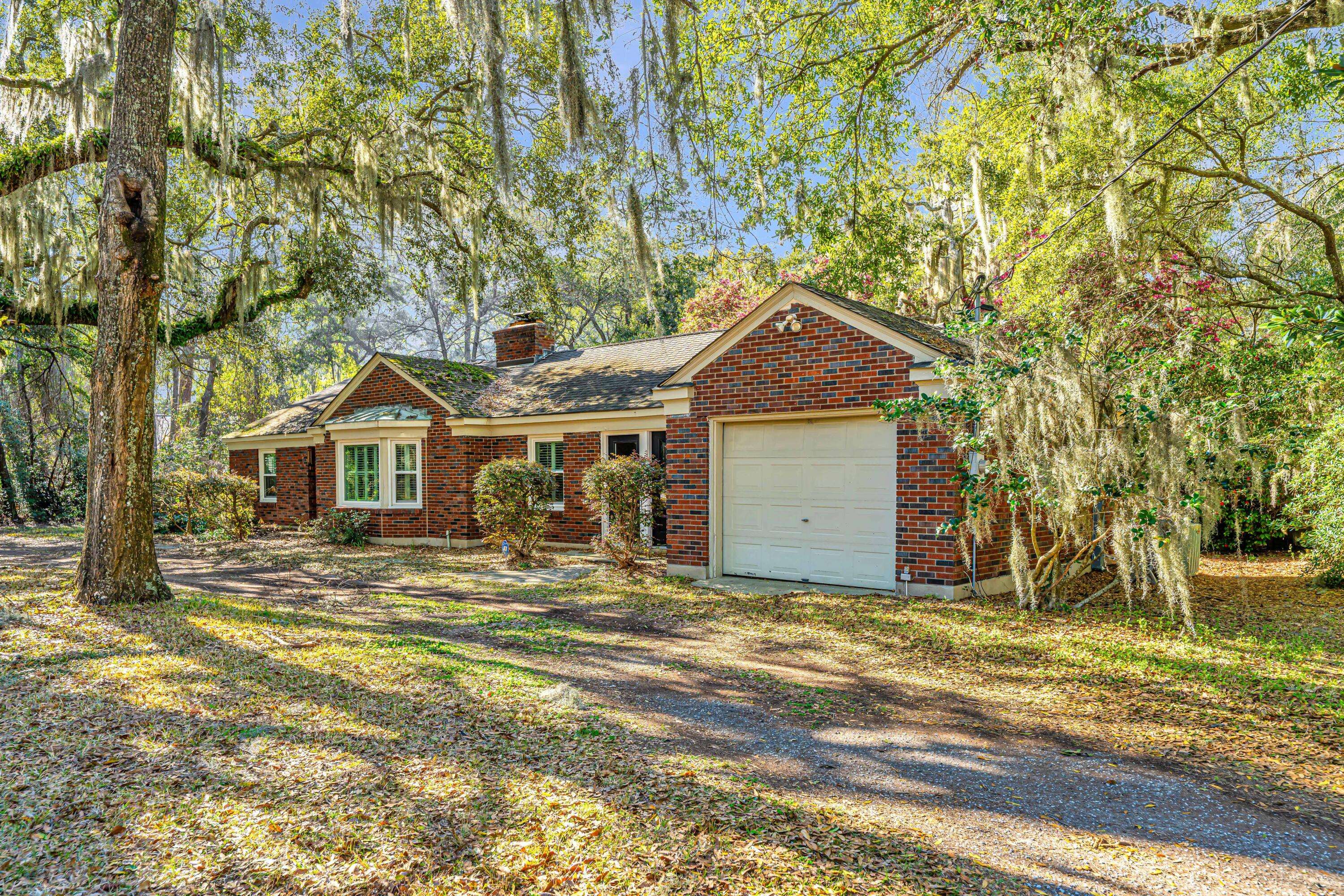 Charleston, SC 29412,562 Fort Johnson Rd