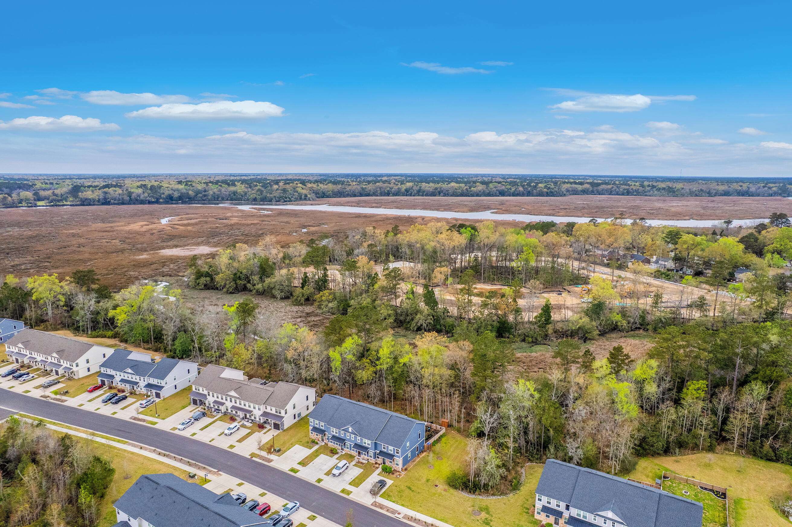 7803 Park Gate Dr, Charleston, SC 29418