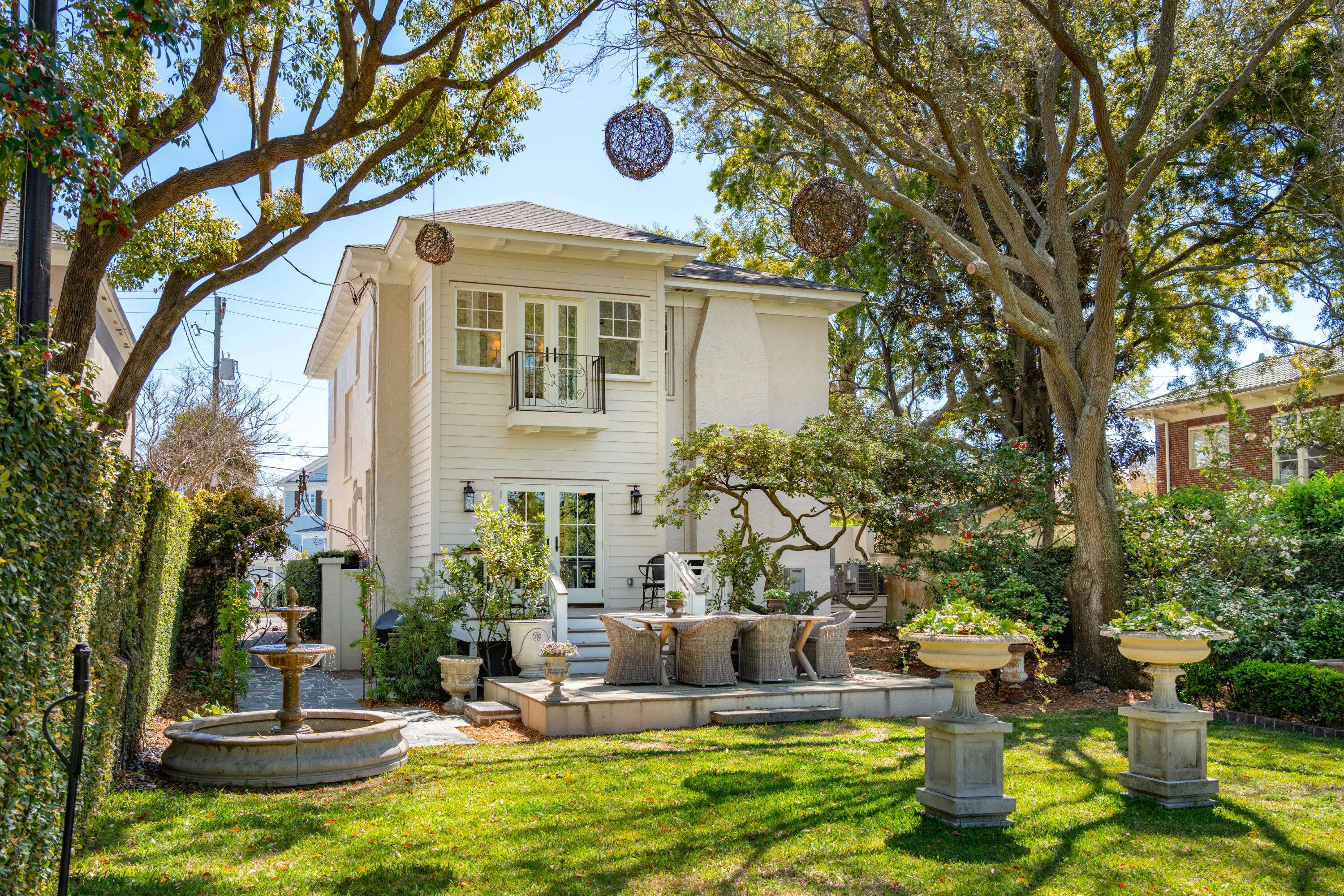 Charleston, SC 29401,184 Tradd St