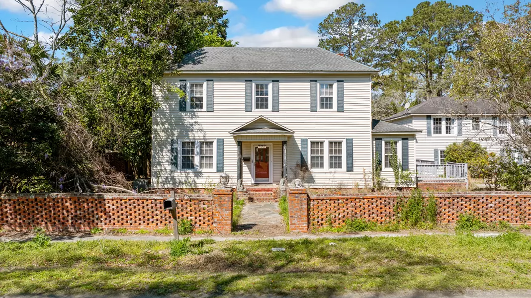 103 N Magnolia Ave, Andrews, SC 29510