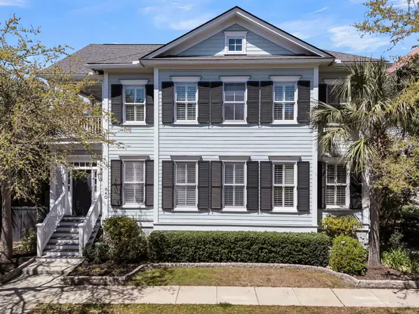 740 Stucco Ln, Mount Pleasant, SC 29464