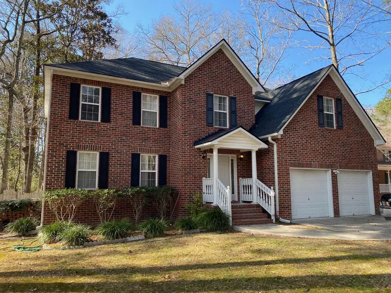 208 Woodland Dr, Summerville, SC 29485