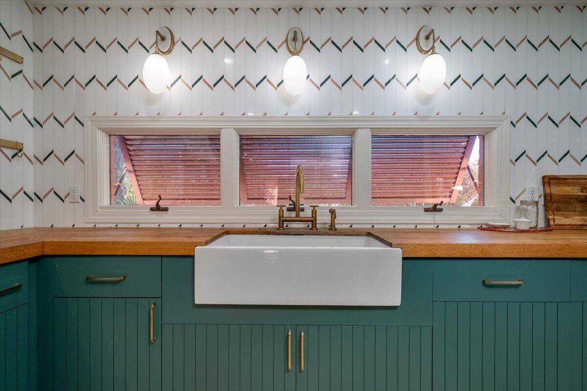 Sullivans Island, SC 29482,2014 Ion Ave