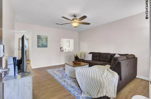 Summerville, SC 29485,208 Owens Dr