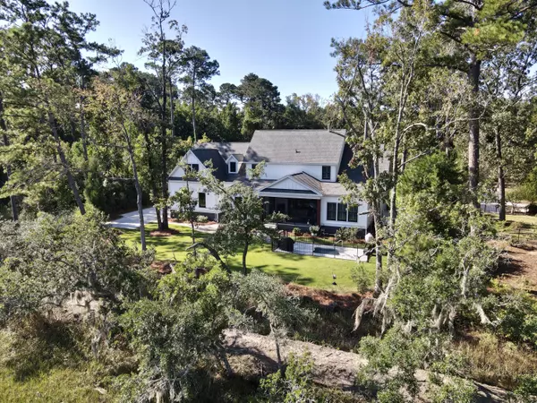 Ravenel, SC 29470,4086 Lady Banks Ln