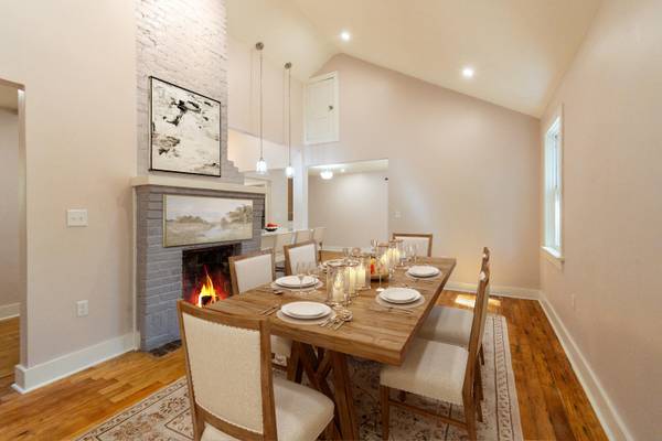 Summerville, SC 29483,708 S Laurel St