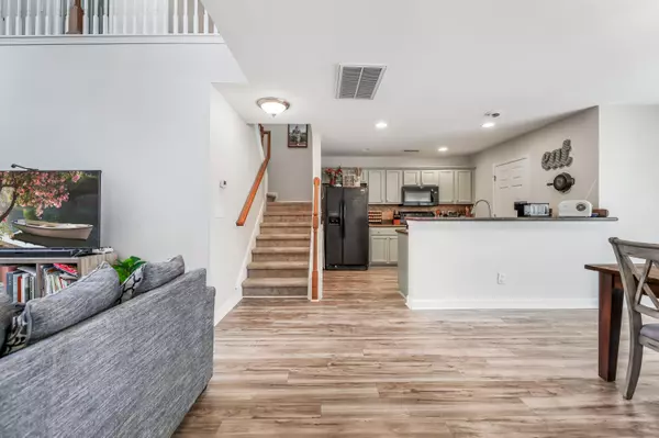 North Charleston, SC 29406,8842 Gable St