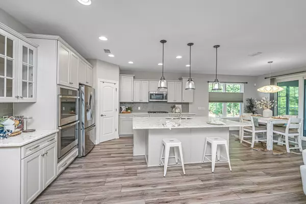 Summerville, SC 29486,566 Four Seasons Blvd