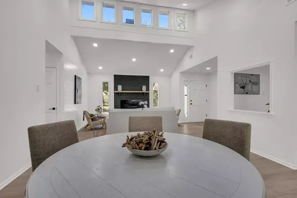 212 Lake Moultrie Dr Bonneau, SC 29431