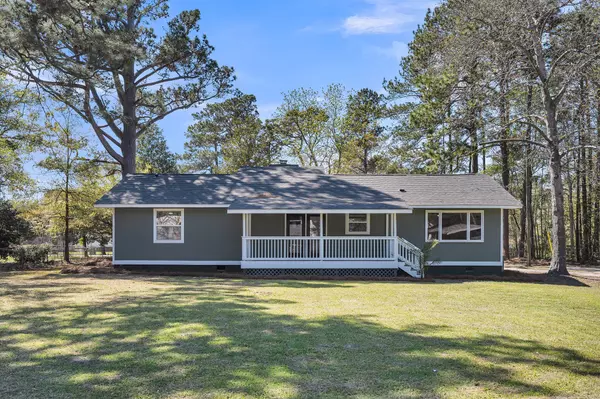 Bonneau, SC 29431,212 Lake Moultrie Dr
