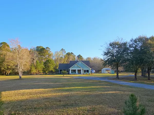 Mcclellanville, SC 29458,10044 Randall Rd