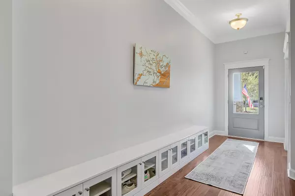 Summerville, SC 29486,804 Buckler St
