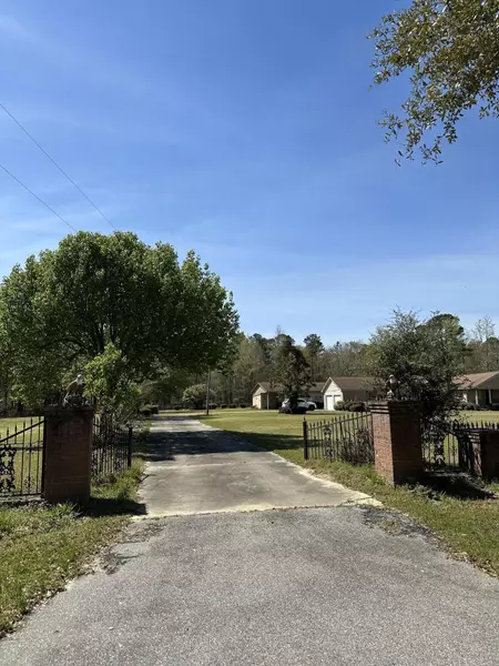 7819 Bells Hwy, Ruffin, SC 29475