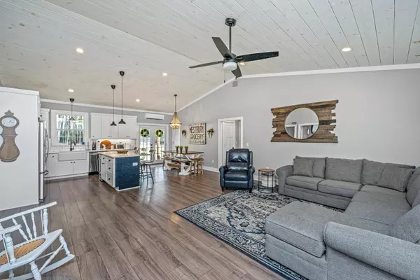 Saint George, SC 29477,508 Horse Trail Rd