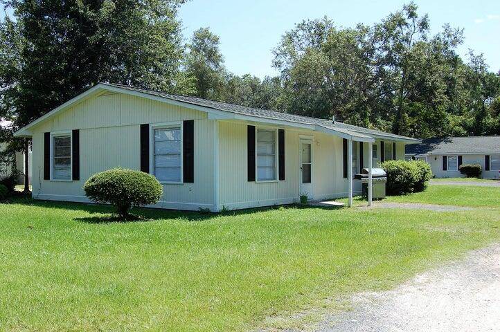 2018 Pinopolis Rd #A-D, Pinopolis, SC 29469