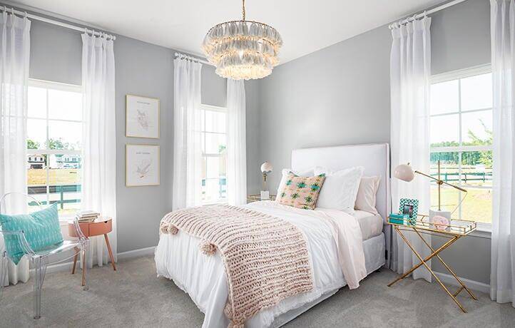 Summerville, SC 29486,114 Snow St