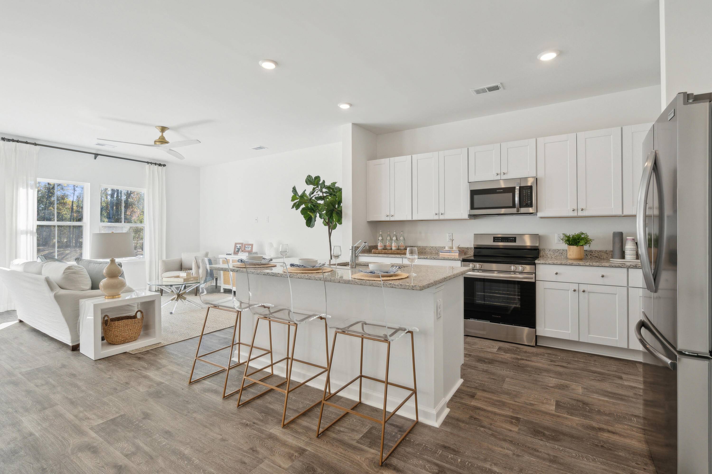 North Charleston, SC 29420,8747 Silver Perch Ln