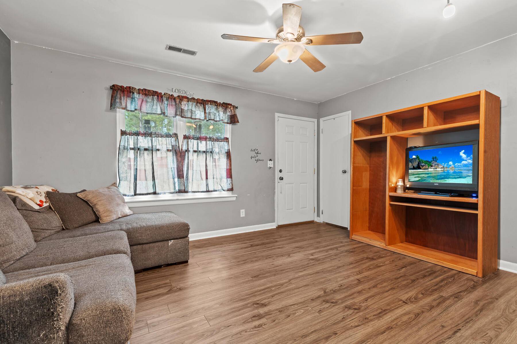Summerville, SC 29486,132 Heather Dr