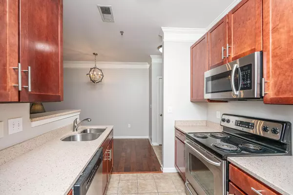Charleston, SC 29412,1755 Central Park Rd #3102
