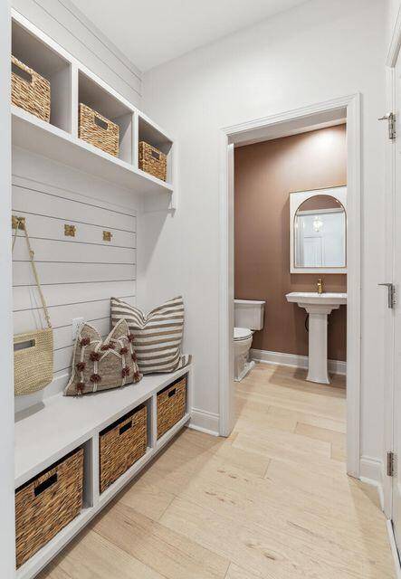 Charleston, SC 29414,184 Claret Cup Way