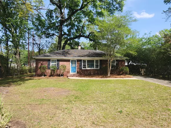 141 Harvey Ave, Goose Creek, SC 29445